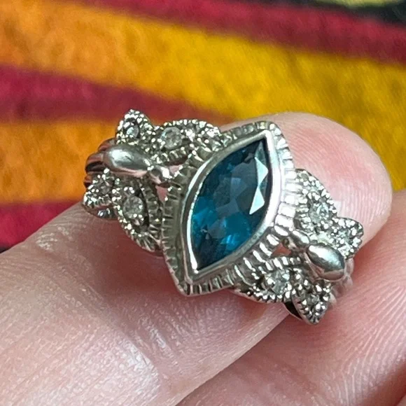Vintage Cottagecore Butterfly London Blue Topaz Sterling Silver 925 Size 6 Ring - Picture 4 of 6